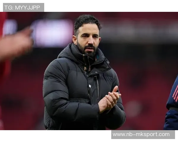 曼联公关或施压梅努点赞后取消阿莫林采访引发热议 曼联公关或施压梅努点赞后取消阿莫林采访引发热议