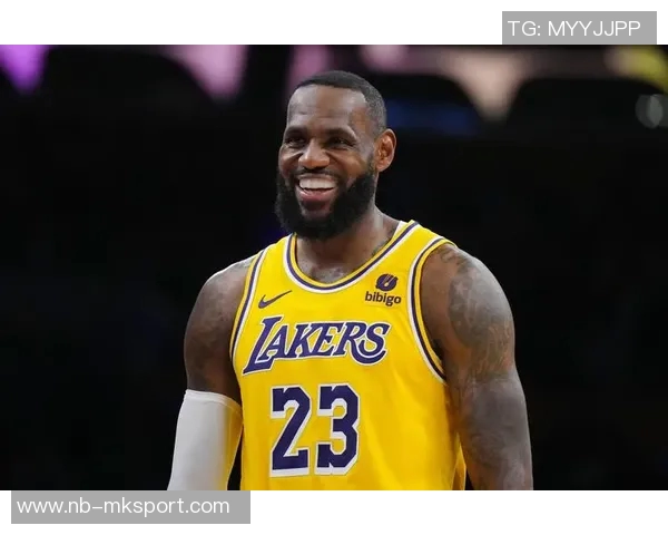 詹姆斯全能表现难挽球队颓势19投10中独砍29分却无力回天