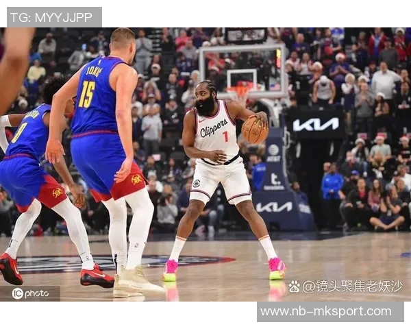 快船前后表现反差巨大前27场惨淡14场逆袭成强队 快船前后表现反差巨大前27场惨淡14场逆袭成强队